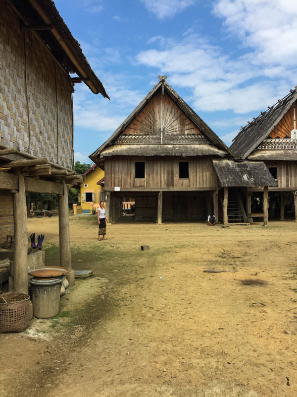 Village et maisons traditionnelles Tai Leu