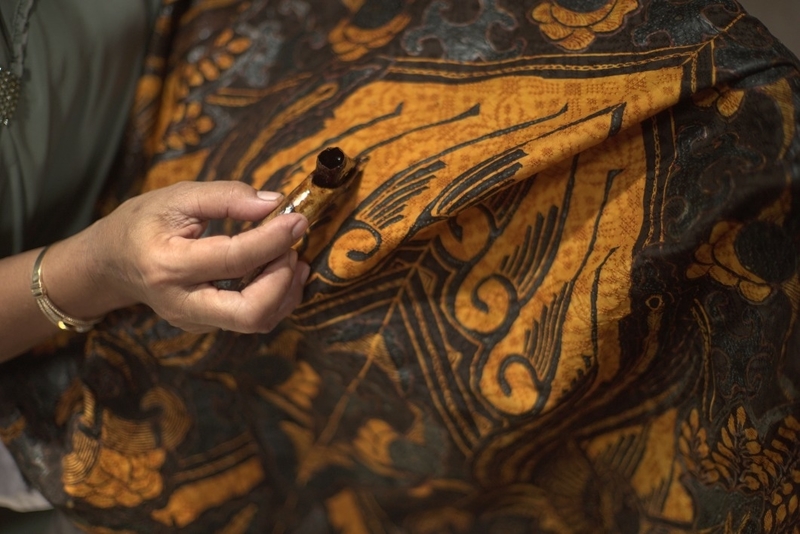 Teinture textile Batik à acheter en ligne à un prix compétitif
